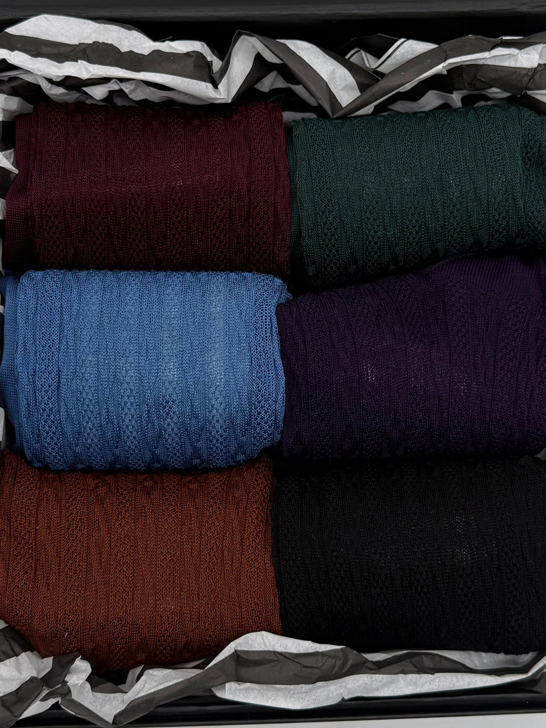 Sockery - 6 Pack solid  Jacquard loom; Brescanni